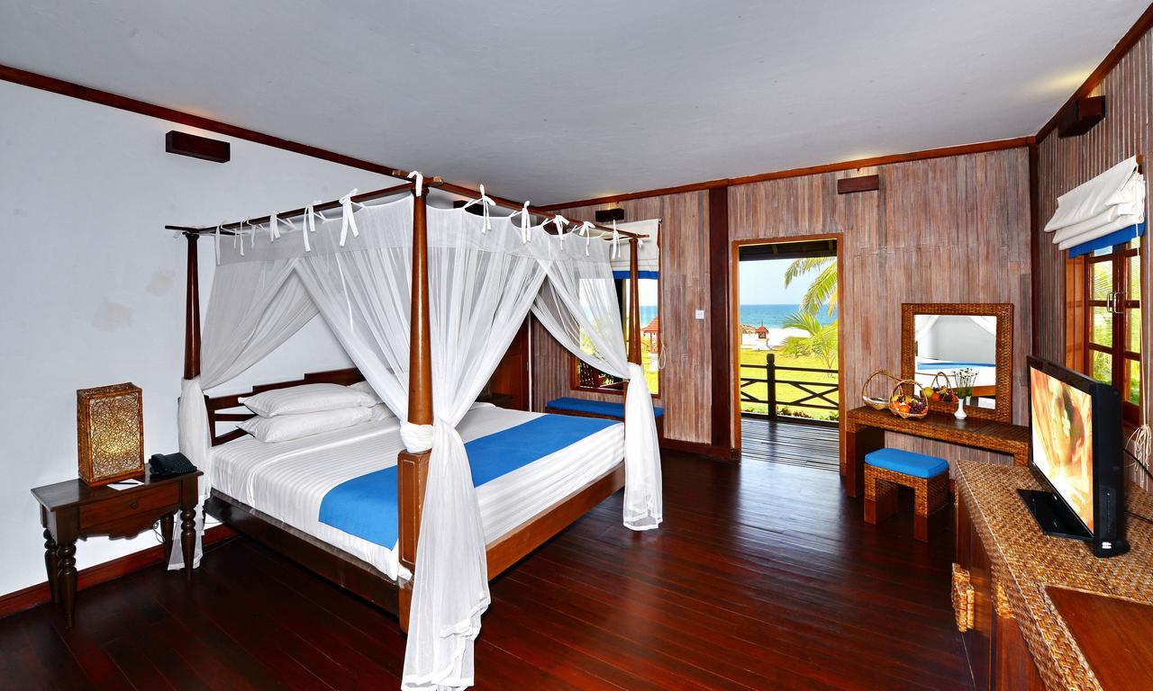 Aureum Palace Hotel & Resort Ngwe Saung Ngwesaung Exterior foto