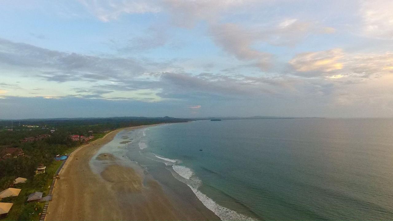Aureum Palace Hotel & Resort Ngwe Saung Ngwesaung Exterior foto